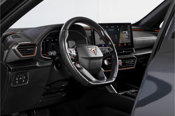 CUPRA Formentor 1.4 e-Hybrid |245PK| VZ Performance - Automaat | Camourflage Green | Dig.Cockpit | Adapt.Cruise | Stoel-+Stuurverw. | PDC | 360 Camera | NAV+App.Connect | ECC | Afn.Trekhaak | LM 19" |