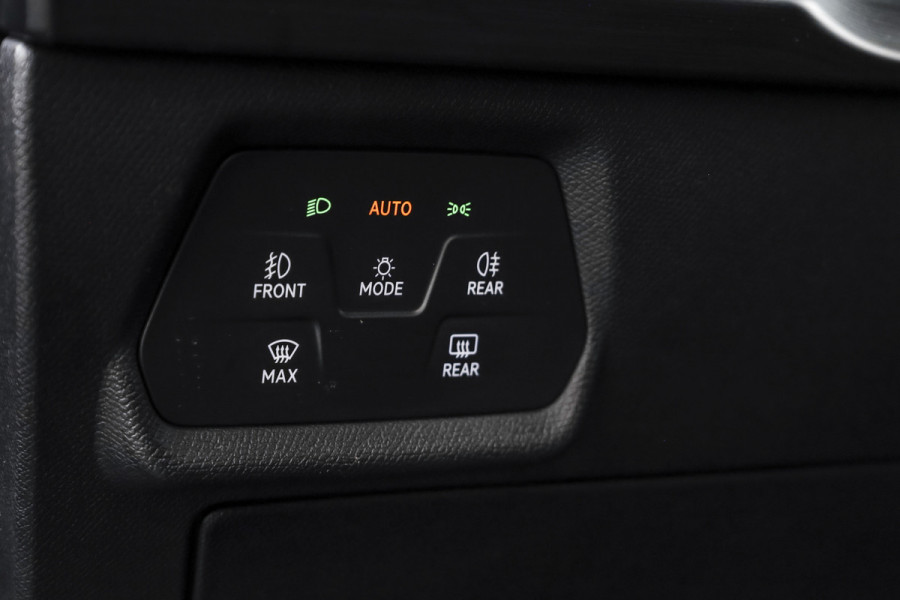 CUPRA Formentor 1.4 e-Hybrid |245PK| VZ Performance - Automaat | Camourflage Green | Dig.Cockpit | Adapt.Cruise | Stoel-+Stuurverw. | PDC | 360 Camera | NAV+App.Connect | ECC | Afn.Trekhaak | LM 19" |