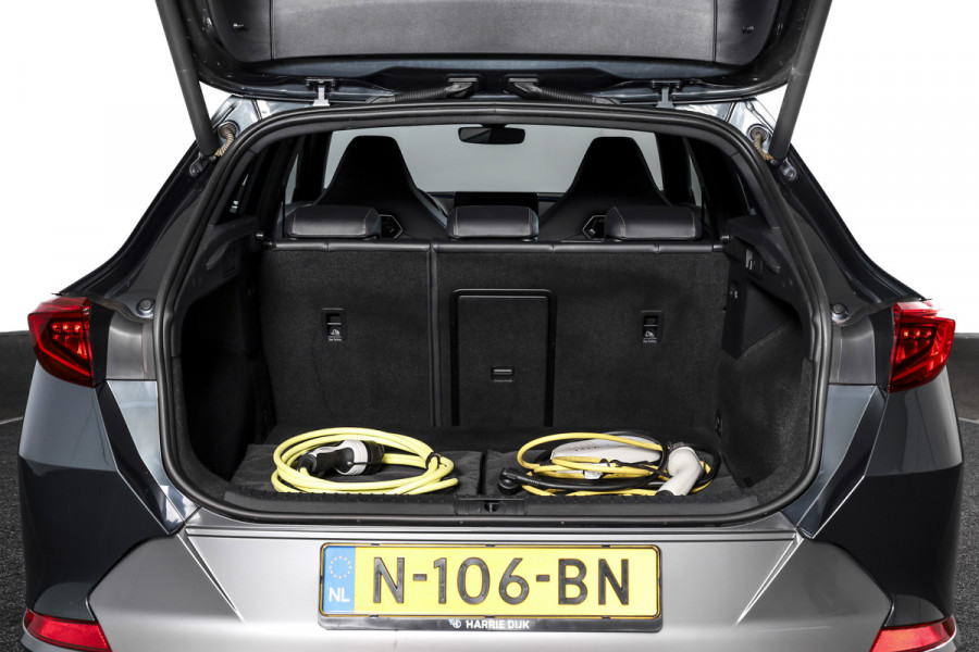 CUPRA Formentor 1.4 e-Hybrid |245PK| VZ Performance - Automaat | Camourflage Green | Dig.Cockpit | Adapt.Cruise | Stoel-+Stuurverw. | PDC | 360 Camera | NAV+App.Connect | ECC | Afn.Trekhaak | LM 19" |