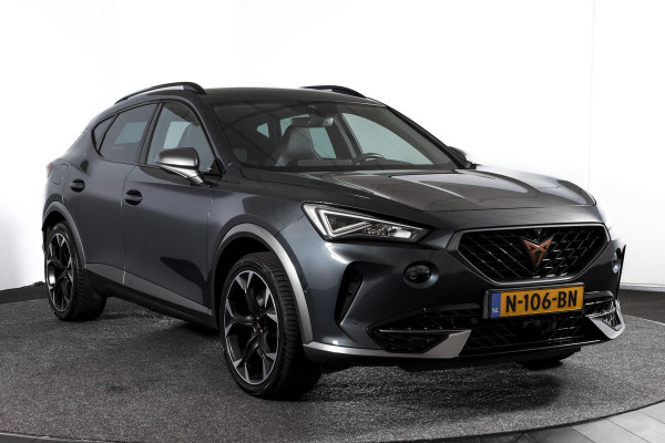 CUPRA Formentor 1.4 e-Hybrid |245PK| VZ Performance - Automaat | Camourflage Green | Dig.Cockpit | Adapt.Cruise | Stoel-+Stuurverw. | PDC | 360 Camera | NAV+App.Connect | ECC | Afn.Trekhaak | LM 19" |