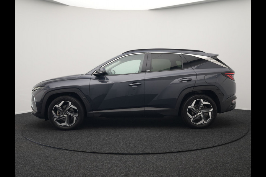 Hyundai Tucson T-GDI Premium 4WD Plug In Hybrid 265pk Dealer O.H PHEV | Adaptive Cruise | 360 Camera | Apple Carplay | Lederen Sportstoelen Ventilatie & Verwarmd | Pilot Assist | Blis | Navigatie | Virtual | DAB |