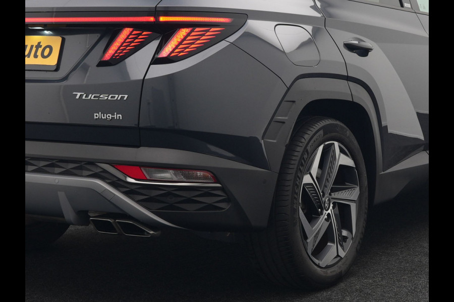 Hyundai Tucson T-GDI Premium 4WD Plug In Hybrid 265pk Dealer O.H PHEV | Adaptive Cruise | 360 Camera | Apple Carplay | Lederen Sportstoelen Ventilatie & Verwarmd | Pilot Assist | Blis | Navigatie | Virtual | DAB |