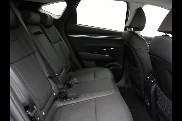 Hyundai Tucson T-GDI Premium 4WD Plug In Hybrid 265pk Dealer O.H PHEV | Adaptive Cruise | 360 Camera | Apple Carplay | Lederen Sportstoelen Ventilatie & Verwarmd | Pilot Assist | Blis | Navigatie | Virtual | DAB |