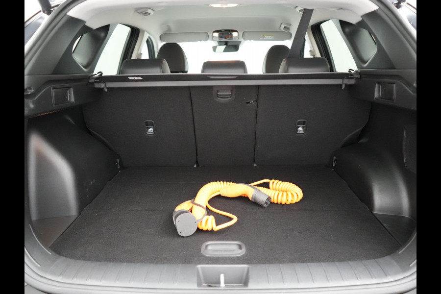 Hyundai Tucson T-GDI Premium 4WD Plug In Hybrid 265pk Dealer O.H PHEV | Adaptive Cruise | 360 Camera | Apple Carplay | Lederen Sportstoelen Ventilatie & Verwarmd | Pilot Assist | Blis | Navigatie | Virtual | DAB |