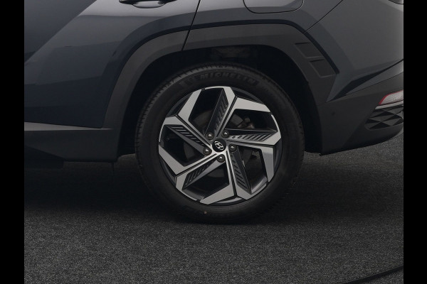 Hyundai Tucson T-GDI Premium 4WD Plug In Hybrid 265pk Dealer O.H PHEV | Adaptive Cruise | 360 Camera | Apple Carplay | Lederen Sportstoelen Ventilatie & Verwarmd | Pilot Assist | Blis | Navigatie | Virtual | DAB |