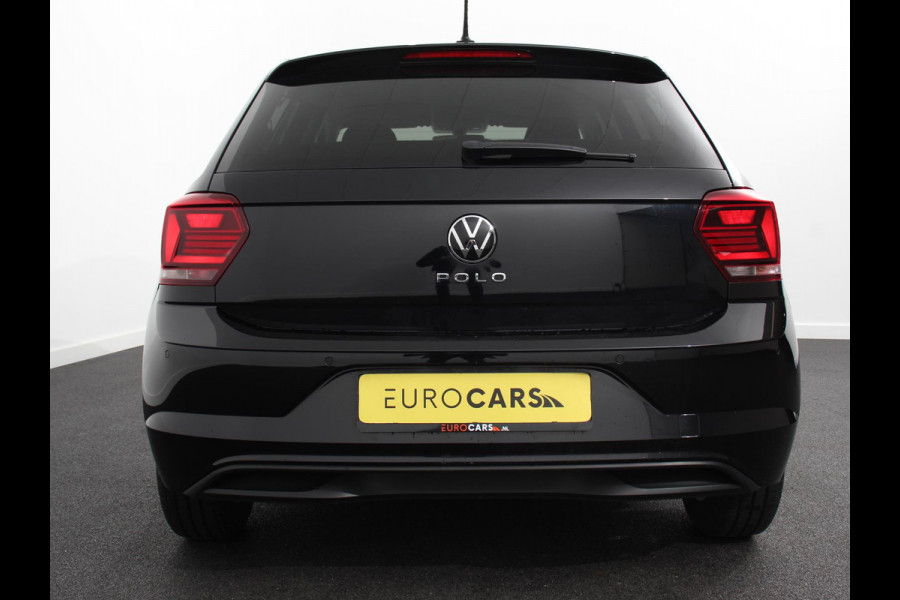 Volkswagen Polo 1.0 TSI DSG Highline 110Pk Navigatie Adaptive Cruise Control Parkeersensoren Voor + Achter Privacy Glass