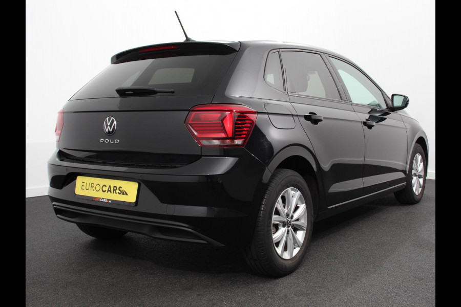 Volkswagen Polo 1.0 TSI DSG Highline 110Pk Navigatie Adaptive Cruise Control Parkeersensoren Voor + Achter Privacy Glass