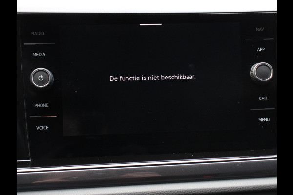 Volkswagen Polo 1.0 TSI DSG Highline 110Pk Navigatie Adaptive Cruise Control Parkeersensoren Voor + Achter Privacy Glass