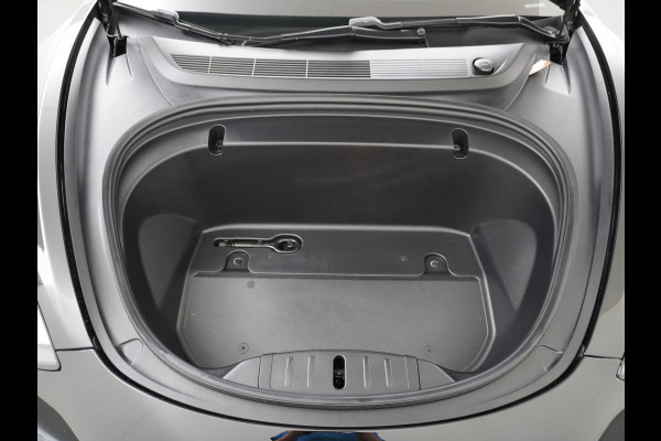 Tesla Model 3 Long Range AWD 75kWh 463PK Trekhaak 19" Ivory FSD-3 Computer Premium Audio AutoPilot Panoramadak Camera's Leer Adaptive-Cruise-C 4WD Stoel en achterbank verwarming Elektr.Stoelen+Memory+Easy-Entry WiFi Garantie op Accu tot 23-12-2027/192.000km