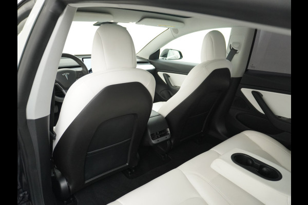 Tesla Model 3 Long Range AWD 75kWh 463PK Trekhaak 19" Ivory FSD-3 Computer Premium Audio AutoPilot Panoramadak Camera's Leer Adaptive-Cruise-C 4WD Stoel en achterbank verwarming Elektr.Stoelen+Memory+Easy-Entry WiFi Garantie op Accu tot 23-12-2027/192.000km