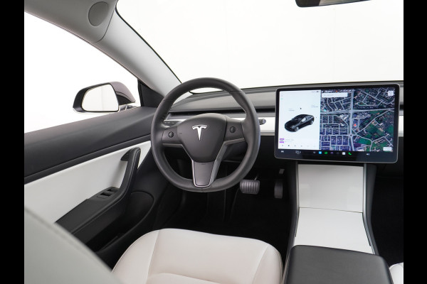 Tesla Model 3 Long Range AWD 75kWh 463PK Trekhaak 19" Ivory FSD-3 Computer Premium Audio AutoPilot Panoramadak Camera's Leer Adaptive-Cruise-C 4WD Stoel en achterbank verwarming Elektr.Stoelen+Memory+Easy-Entry WiFi Garantie op Accu tot 23-12-2027/192.000km