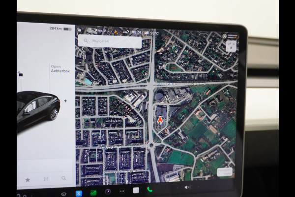 Tesla Model 3 Long Range AWD 75kWh 463PK Trekhaak 19" Ivory FSD-3 Computer Premium Audio AutoPilot Panoramadak Camera's Leer Adaptive-Cruise-C 4WD Stoel en achterbank verwarming Elektr.Stoelen+Memory+Easy-Entry WiFi Garantie op Accu tot 23-12-2027/192.000km