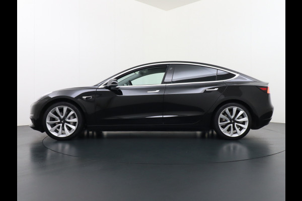 Tesla Model 3 Long Range AWD 75kWh 463PK Trekhaak 19" Ivory FSD-3 Computer Premium Audio AutoPilot Panoramadak Camera's Leer Adaptive-Cruise-C 4WD Stoel en achterbank verwarming Elektr.Stoelen+Memory+Easy-Entry WiFi Garantie op Accu tot 23-12-2027/192.000km