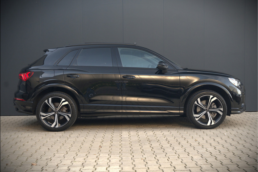 Audi Q3 45 TFSI e S edition | S-Line | Panoramadak | Sonos | Keyless | 360° Camera | Elek. Trekhaak | Matrix led | Dodehoekdetectie | BTW | Leer | Adaptive Cruise Control | Stoelverwarming | Elektrische Stoelen | Virtua