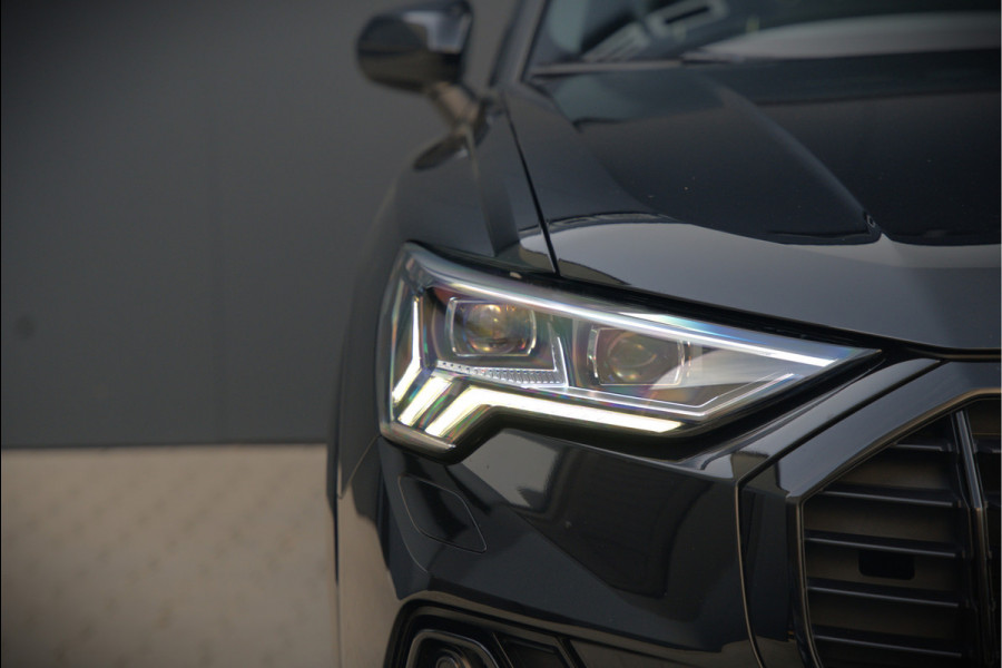 Audi Q3 45 TFSI e S edition | S-Line | Panoramadak | Sonos | Keyless | 360° Camera | Elek. Trekhaak | Matrix led | Dodehoekdetectie | BTW | Leer | Adaptive Cruise Control | Stoelverwarming | Elektrische Stoelen | Virtua