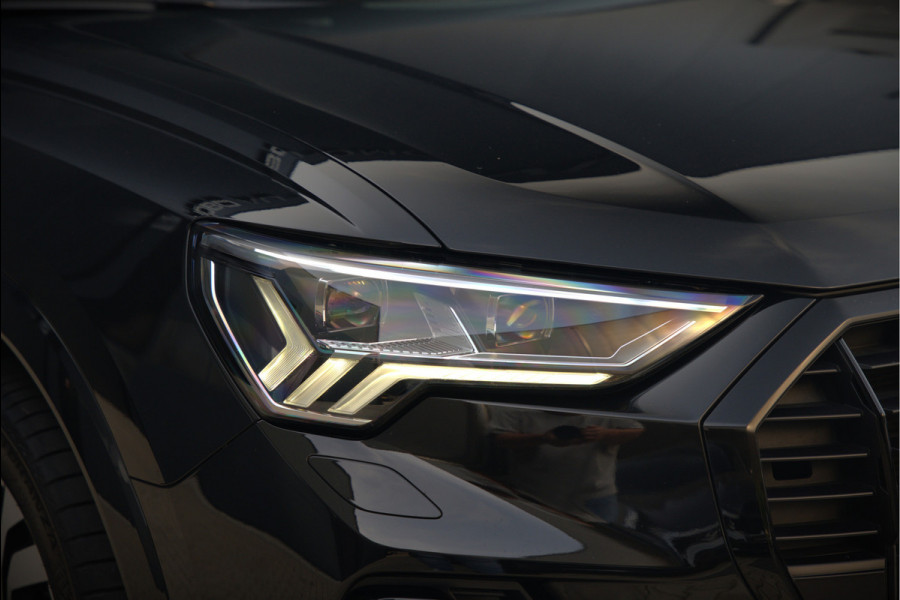 Audi Q3 45 TFSI e S edition | S-Line | Panoramadak | Sonos | Keyless | 360° Camera | Elek. Trekhaak | Matrix led | Dodehoekdetectie | BTW | Leer | Adaptive Cruise Control | Stoelverwarming | Elektrische Stoelen | Virtua