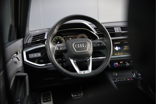Audi Q3 45 TFSI e S edition | S-Line | Panoramadak | Sonos | Keyless | 360° Camera | Elek. Trekhaak | Matrix led | Dodehoekdetectie | BTW | Leer | Adaptive Cruise Control | Stoelverwarming | Elektrische Stoelen | Virtua