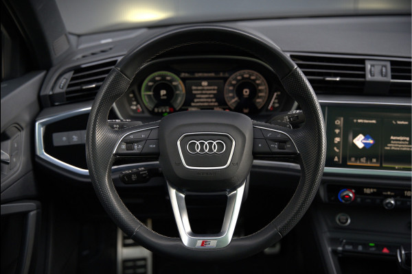 Audi Q3 45 TFSI e S edition | S-Line | Panoramadak | Sonos | Keyless | 360° Camera | Elek. Trekhaak | Matrix led | Dodehoekdetectie | BTW | Leer | Adaptive Cruise Control | Stoelverwarming | Elektrische Stoelen | Virtua