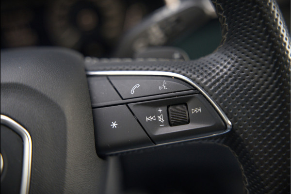Audi Q3 45 TFSI e S edition | S-Line | Panoramadak | Sonos | Keyless | 360° Camera | Elek. Trekhaak | Matrix led | Dodehoekdetectie | BTW | Leer | Adaptive Cruise Control | Stoelverwarming | Elektrische Stoelen | Virtua