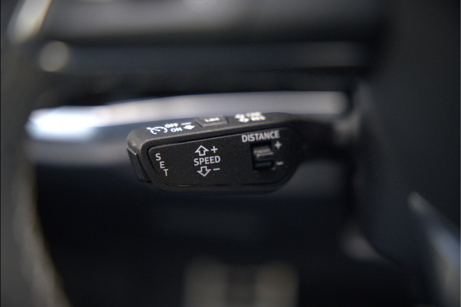 Audi Q3 45 TFSI e S edition | S-Line | Panoramadak | Sonos | Keyless | 360° Camera | Elek. Trekhaak | Matrix led | Dodehoekdetectie | BTW | Leer | Adaptive Cruise Control | Stoelverwarming | Elektrische Stoelen | Virtua