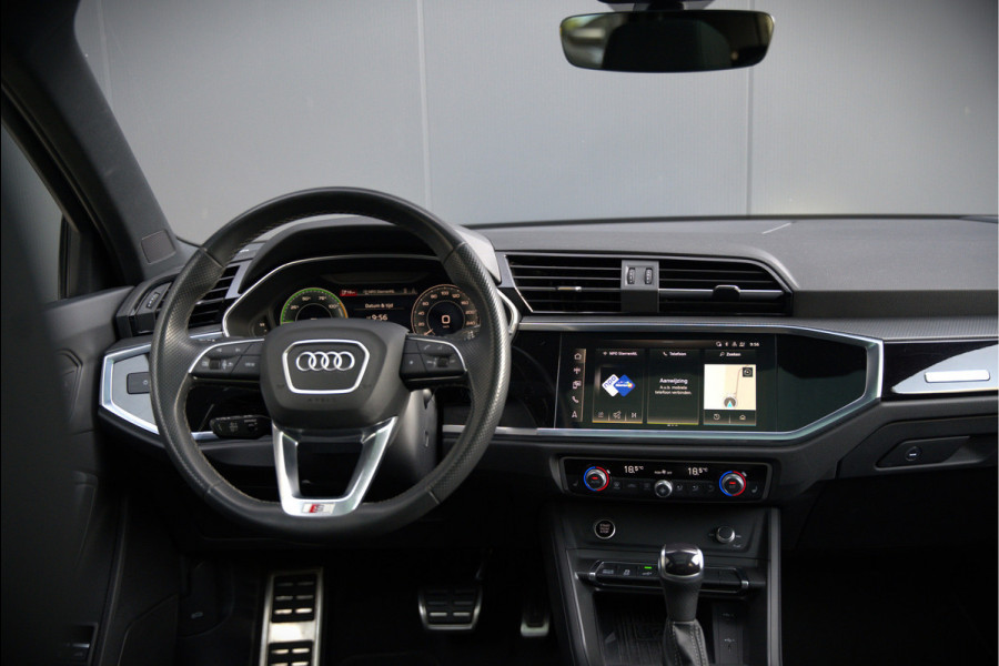 Audi Q3 45 TFSI e S edition | S-Line | Panoramadak | Sonos | Keyless | 360° Camera | Elek. Trekhaak | Matrix led | Dodehoekdetectie | BTW | Leer | Adaptive Cruise Control | Stoelverwarming | Elektrische Stoelen | Virtua