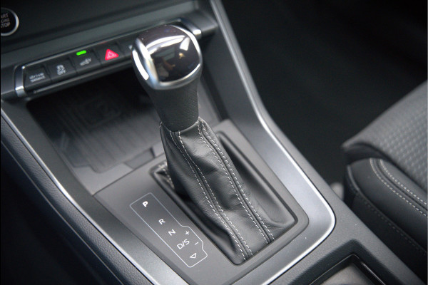Audi Q3 45 TFSI e S edition | S-Line | Panoramadak | Sonos | Keyless | 360° Camera | Elek. Trekhaak | Matrix led | Dodehoekdetectie | BTW | Leer | Adaptive Cruise Control | Stoelverwarming | Elektrische Stoelen | Virtua