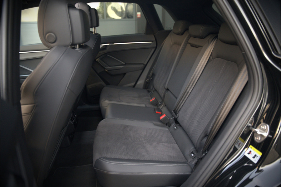 Audi Q3 45 TFSI e S edition | S-Line | Panoramadak | Sonos | Keyless | 360° Camera | Elek. Trekhaak | Matrix led | Dodehoekdetectie | BTW | Leer | Adaptive Cruise Control | Stoelverwarming | Elektrische Stoelen | Virtua