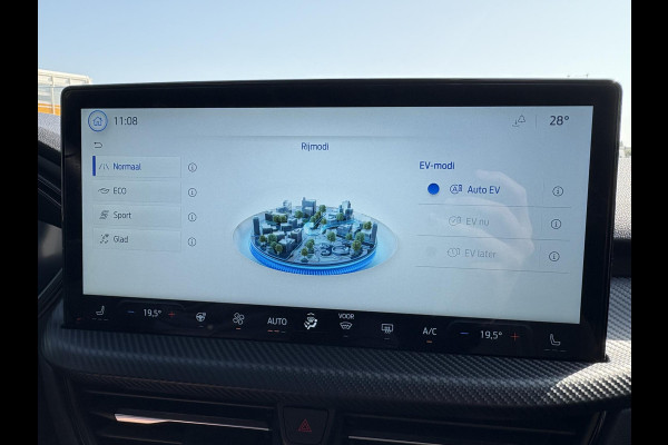 Ford Kuga 2.5 PHEV ST-Line X | Bellen voor bezichtiging | Wegklapbare trekhaak | Panoramadak | Winter Pack | Head up Display | All season banden
