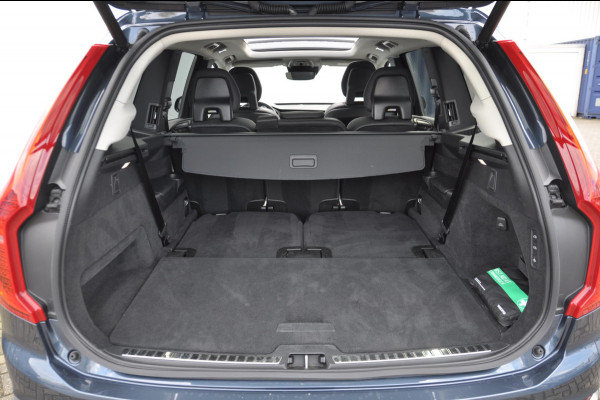 Volvo XC90 T8 390PK Automaat Recharge AWD R-Design / Adaptieve cruise control/ BLIS/ Luchtvering/ Trekhaak/ Harman Kardon Audio/ Apple carplay/ parkeersensoren met 360 Camera/ Elektrische achterklep/ Keyless/ Head up display