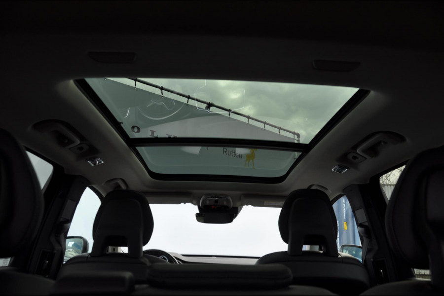 Volvo XC90 T8 390PK Automaat Recharge AWD R-Design / Adaptieve cruise control/ BLIS/ Luchtvering/ Trekhaak/ Harman Kardon Audio/ Apple carplay/ parkeersensoren met 360 Camera/ Elektrische achterklep/ Keyless/ Head up display