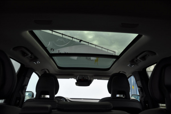 Volvo XC90 T8 390PK Automaat Recharge AWD R-Design / Adaptieve cruise control/ BLIS/ Luchtvering/ Trekhaak/ Harman Kardon Audio/ Apple carplay/ parkeersensoren met 360 Camera/ Elektrische achterklep/ Keyless/ Head up display