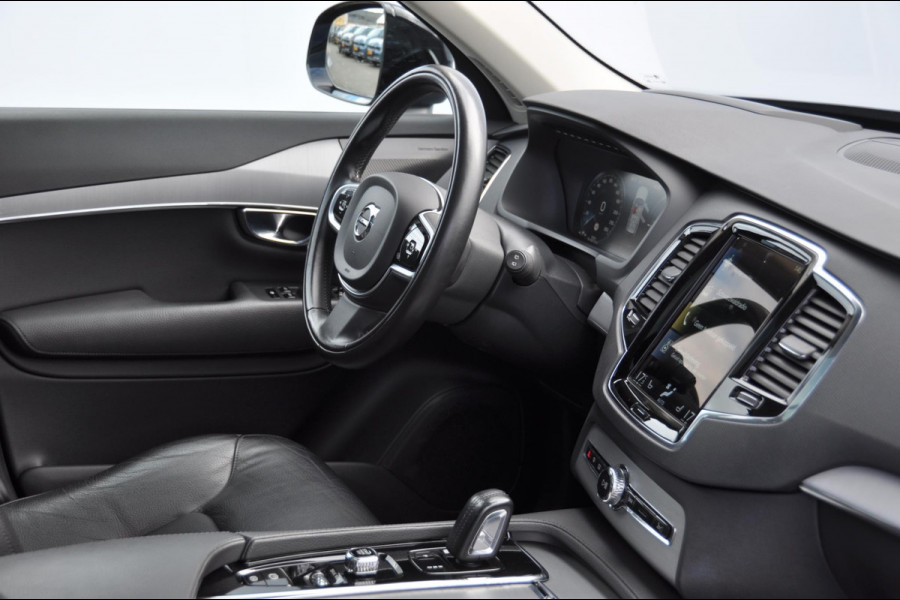 Volvo XC90 T8 390PK Automaat Recharge AWD R-Design / Adaptieve cruise control/ BLIS/ Luchtvering/ Trekhaak/ Harman Kardon Audio/ Apple carplay/ parkeersensoren met 360 Camera/ Elektrische achterklep/ Keyless/ Head up display