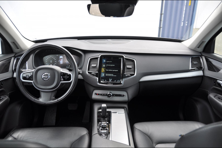 Volvo XC90 T8 390PK Automaat Recharge AWD R-Design / Adaptieve cruise control/ BLIS/ Luchtvering/ Trekhaak/ Harman Kardon Audio/ Apple carplay/ parkeersensoren met 360 Camera/ Elektrische achterklep/ Keyless/ Head up display