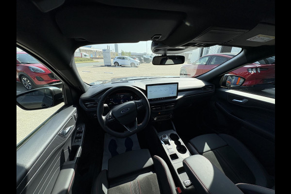 Ford Kuga 2.5 PHEV ST-Line X | Bellen voor bezichtiging | Wegklapbare trekhaak | Panoramadak | Winter Pack | Head up Display | All season banden