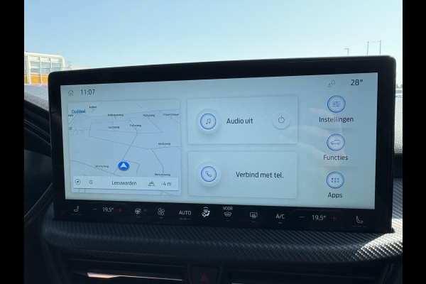 Ford Kuga 2.5 PHEV ST-Line X | Bellen voor bezichtiging | Wegklapbare trekhaak | Panoramadak | Winter Pack | Head up Display | All season banden