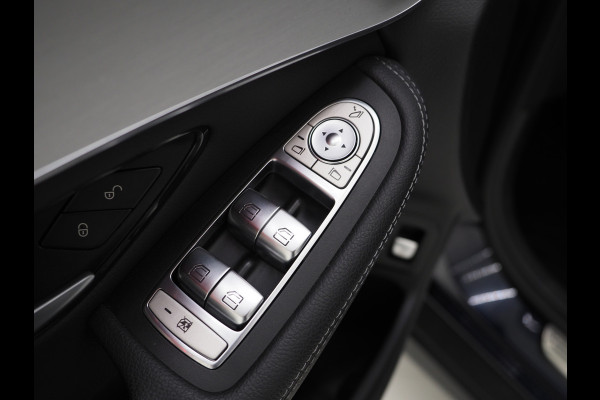 Mercedes-Benz GLC 300e 4MATIC Premium Plus | Panoramadak | Trekhaak | Burmester | 360 | Adaptive Cruise | Keyless