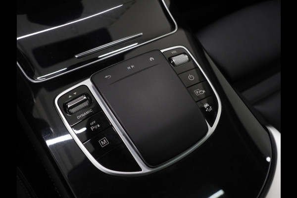 Mercedes-Benz GLC 300e 4MATIC Premium Plus | Panoramadak | Trekhaak | Burmester | 360 | Adaptive Cruise | Keyless