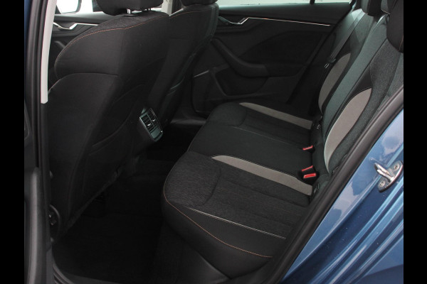 Škoda Kamiq 1.0 TSI DSG Style | Navigatie | Apple Carplay/Android Auto | Virtual Cockpit | Lane Assist | 17 Inch Lichtmetalen Velgen | DAB |
