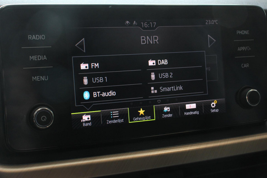Škoda Kamiq 1.0 TSI DSG Style | Navigatie | Apple Carplay/Android Auto | Virtual Cockpit | Lane Assist | 17 Inch Lichtmetalen Velgen | DAB |