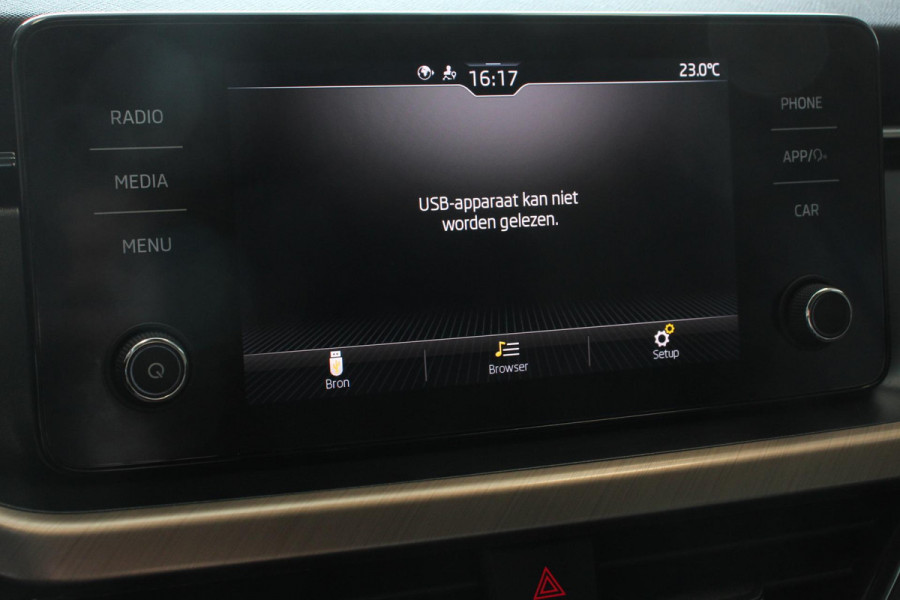 Škoda Kamiq 1.0 TSI DSG Style | Navigatie | Apple Carplay/Android Auto | Virtual Cockpit | Lane Assist | 17 Inch Lichtmetalen Velgen | DAB |
