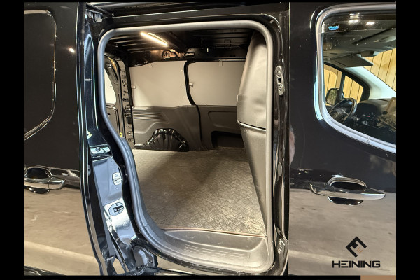 Opel Combo 1.5D L1H1 130 PK Automaat. Navi, Apple carplay, Camera, Trekhaak