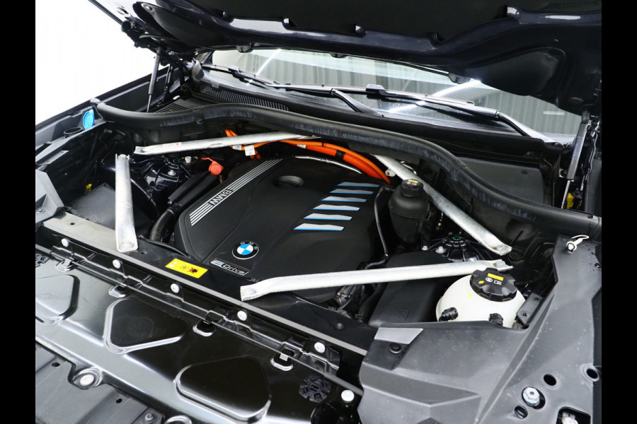 BMW X5 xDrive45e M-Sport Shadow | Panoramadak | Luchtvering | Trekhaak | Harman/Kardon | 360 | LaserLED