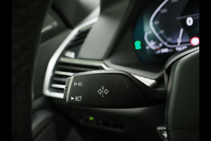 BMW X5 xDrive45e M-Sport Shadow | Panoramadak | Luchtvering | Trekhaak | Harman/Kardon | 360 | LaserLED