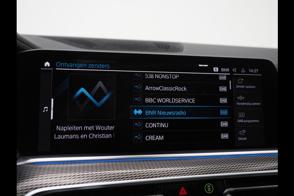 BMW X5 xDrive45e M-Sport Shadow | Panoramadak | Luchtvering | Trekhaak | Harman/Kardon | 360 | LaserLED