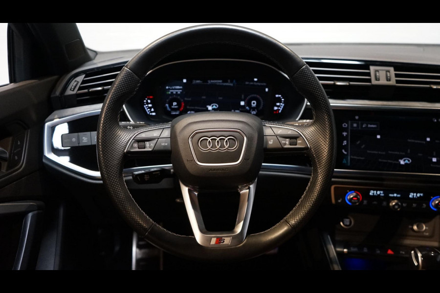 Audi Q3 35 TFSI 3x S-Line Black Optik AUTOMAAT-ACC-ALCANTARA-AUDI SOUND-AMBIANCE-CAMERA-DAB-DRIVE SELECT-KEYLESS-MATRIX LED