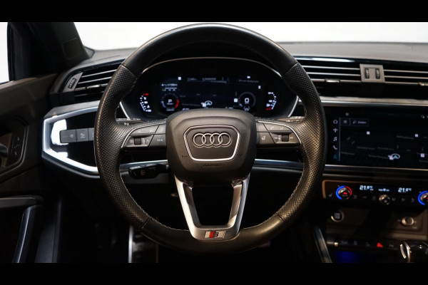 Audi Q3 35 TFSI 3x S-Line Black Optik AUTOMAAT-ACC-ALCANTARA-AUDI SOUND-AMBIANCE-CAMERA-DAB-DRIVE SELECT-KEYLESS-MATRIX LED