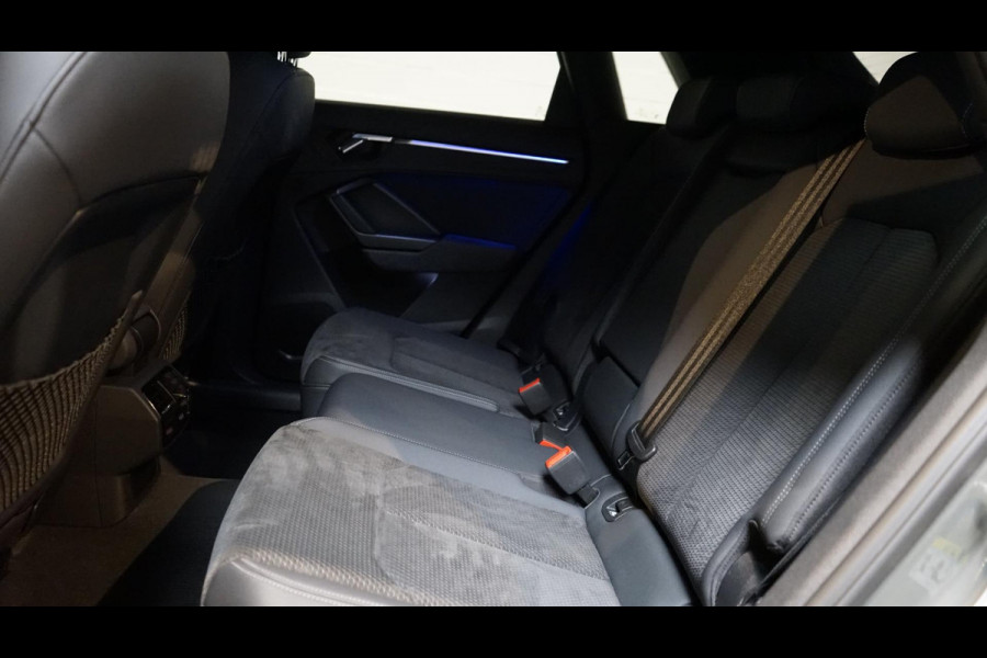 Audi Q3 35 TFSI 3x S-Line Black Optik AUTOMAAT-ACC-ALCANTARA-AUDI SOUND-AMBIANCE-CAMERA-DAB-DRIVE SELECT-KEYLESS-MATRIX LED