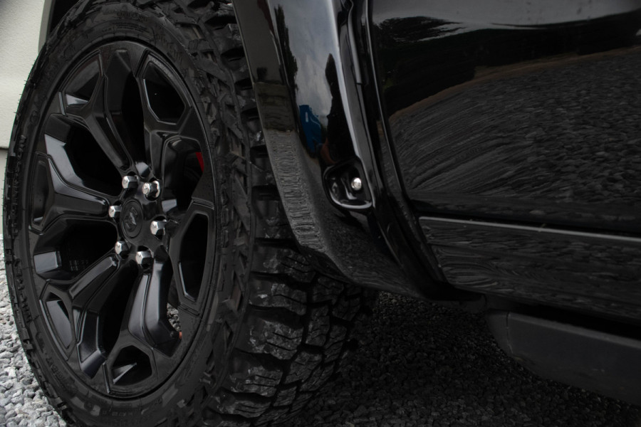 Dodge Ram 1500 5.7 V8 4x4 Crew Cab Limited / Luchtvering/ Virtual Cockpit/ Active ventilatie/ Trekhaak/ Panoramadak/ 296kW (402PK)