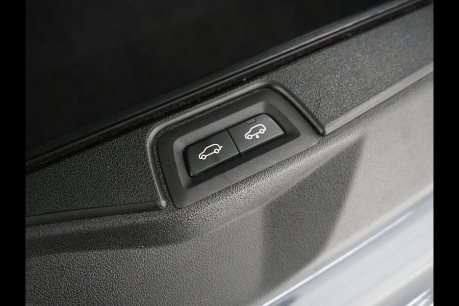 BMW X5 xDrive45e M-Sport Shadow | Panoramadak | Luchtvering | Trekhaak | Harman/Kardon | 360 | LaserLED
