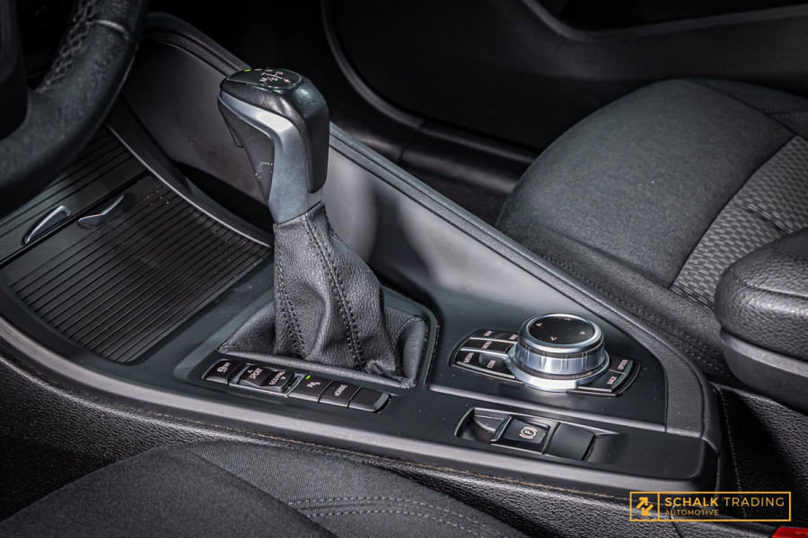 BMW X1 XDrive25e|Stoelverwarming|PDC|Dealer ond|Garantie